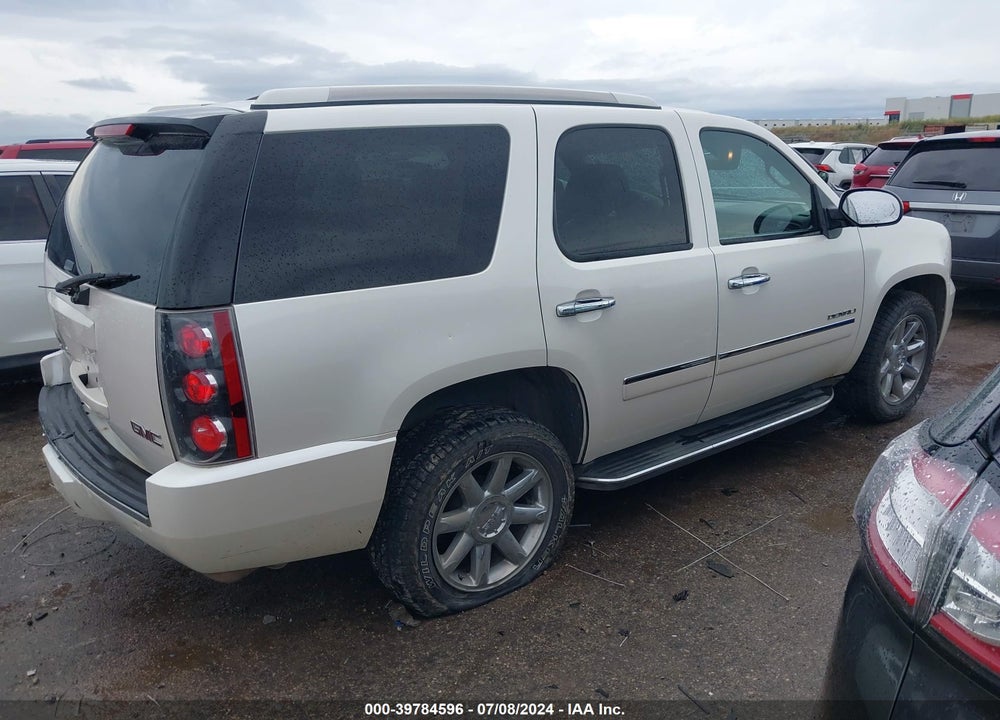 2011 GMC YUKON DENALI VIN: 1GKS2EEF5BR103849