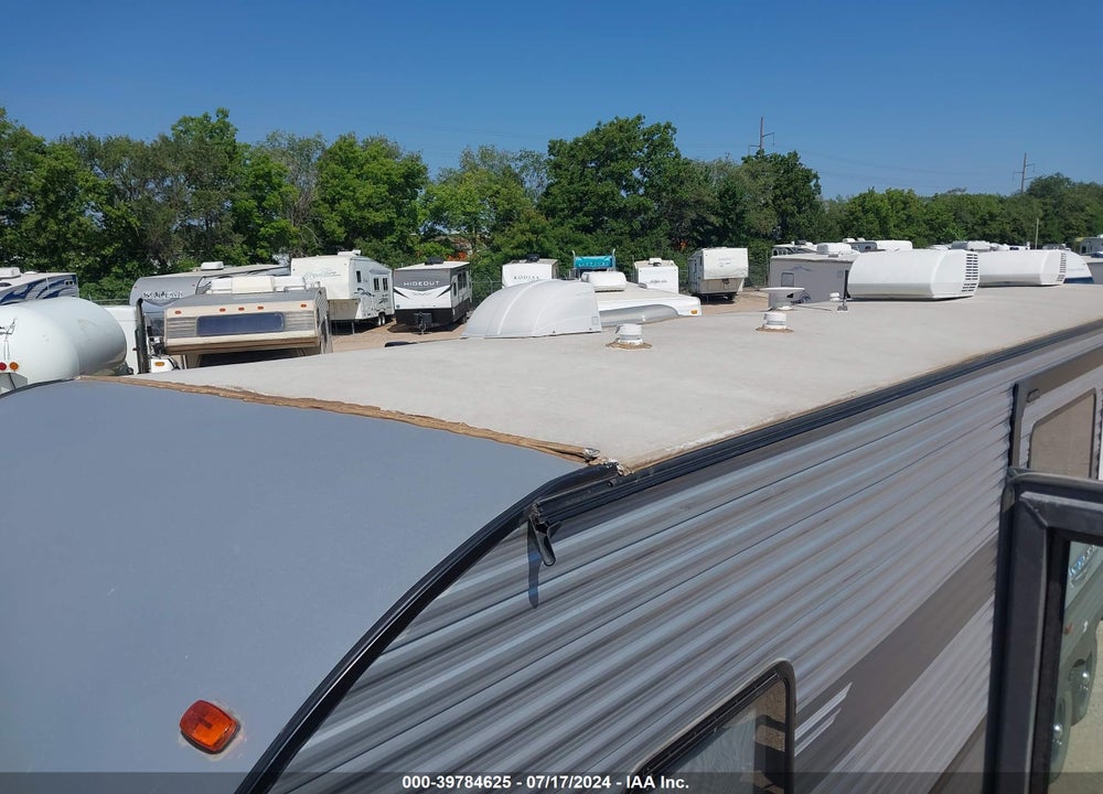 2022 FOREST RIVER SALEM VIN: 4X4TSME24NA332463