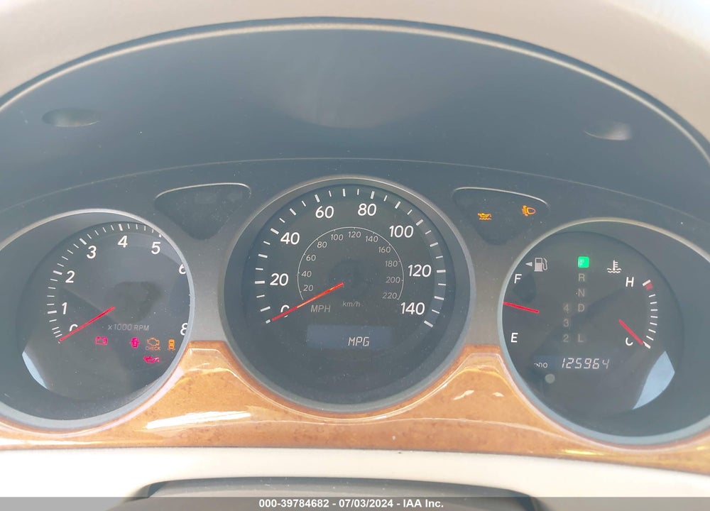 2005 LEXUS ES 330 VIN: JTHBA30G255130813