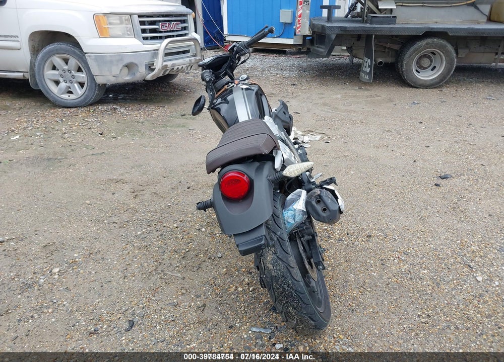 2021 AMERICAN CUSTOM VIN: LXAPRZP58MX000252