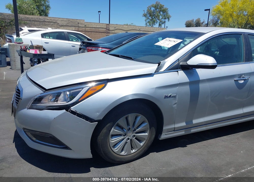 2016 HYUNDAI SONATA HYBRID SE VIN: KMHE24L13GA012641