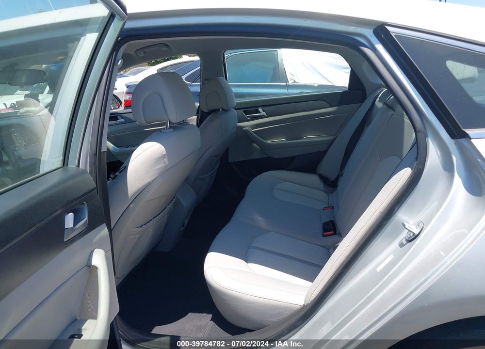 2016 HYUNDAI SONATA HYBRID SE VIN: KMHE24L13GA012641