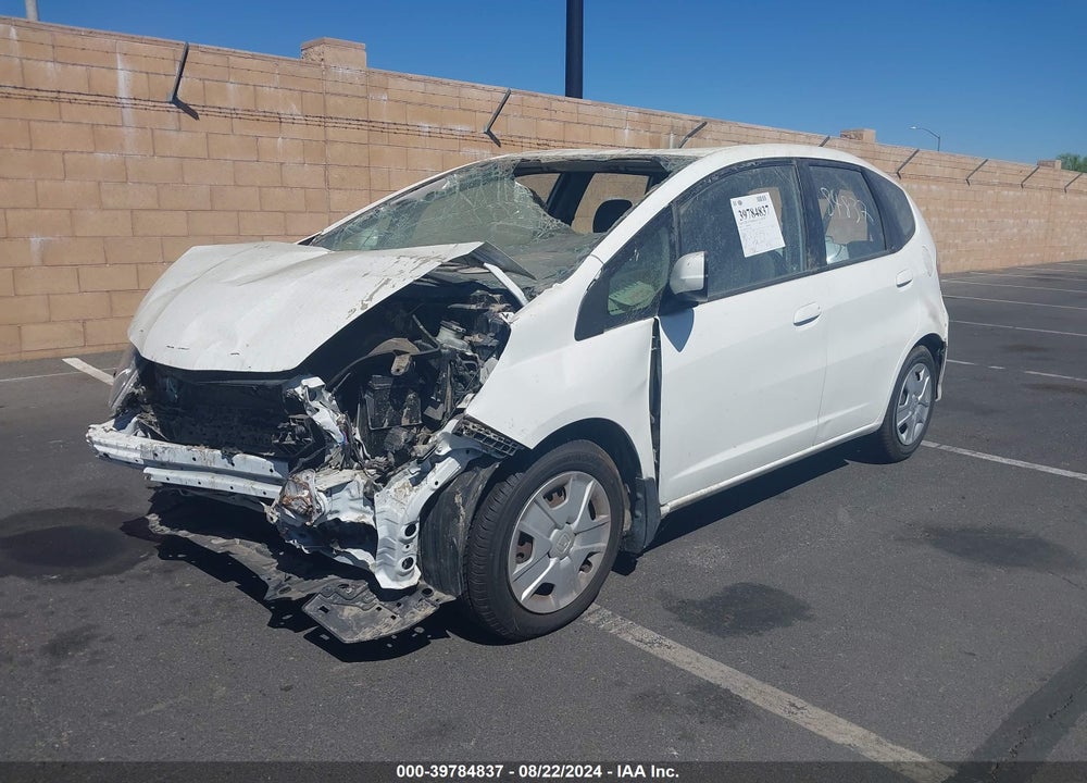 2013 HONDA FIT VIN: JHMGE8H33DC018816