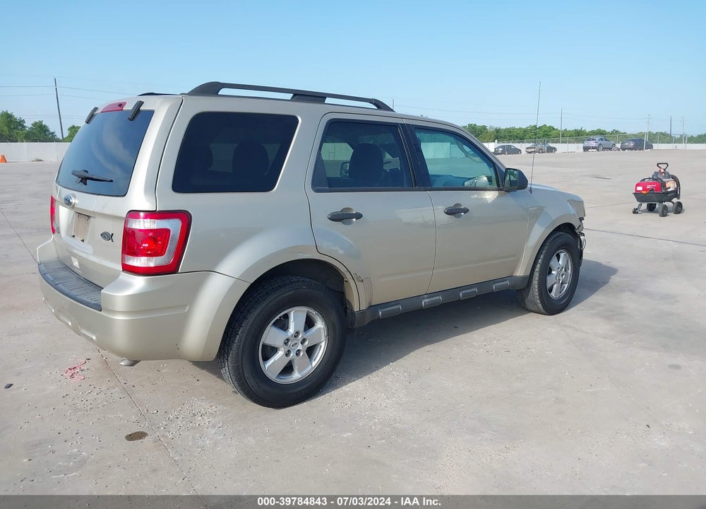 2010 FORD ESCAPE XLT VIN: 1FMCU0D78AKC76856