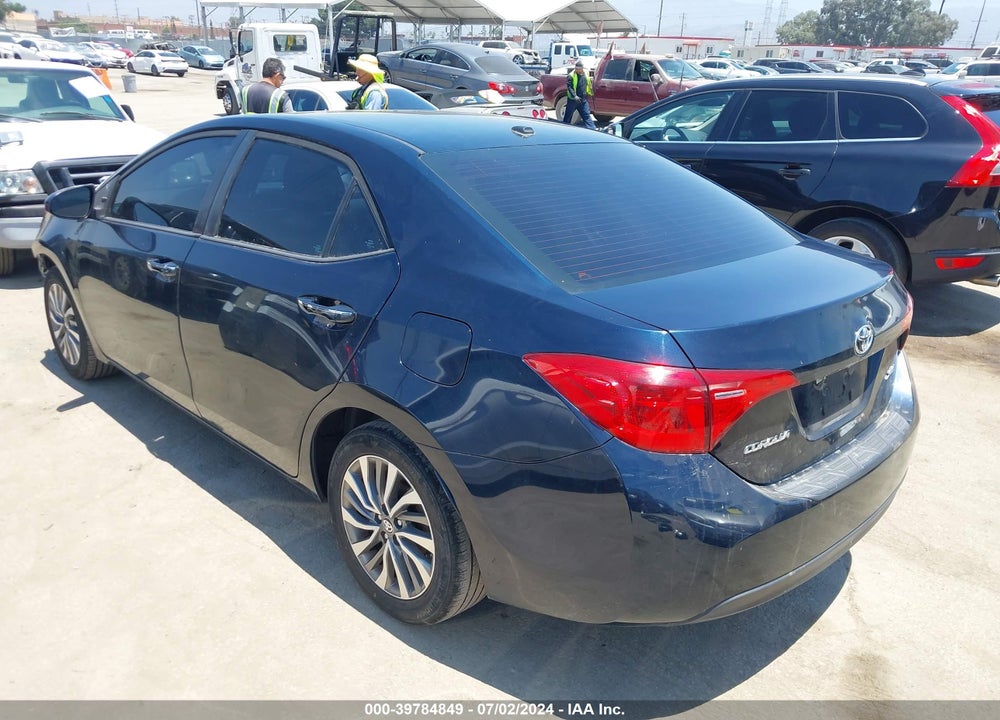 2019 TOYOTA COROLLA XLE VIN: 5YFBURHE7KP932061