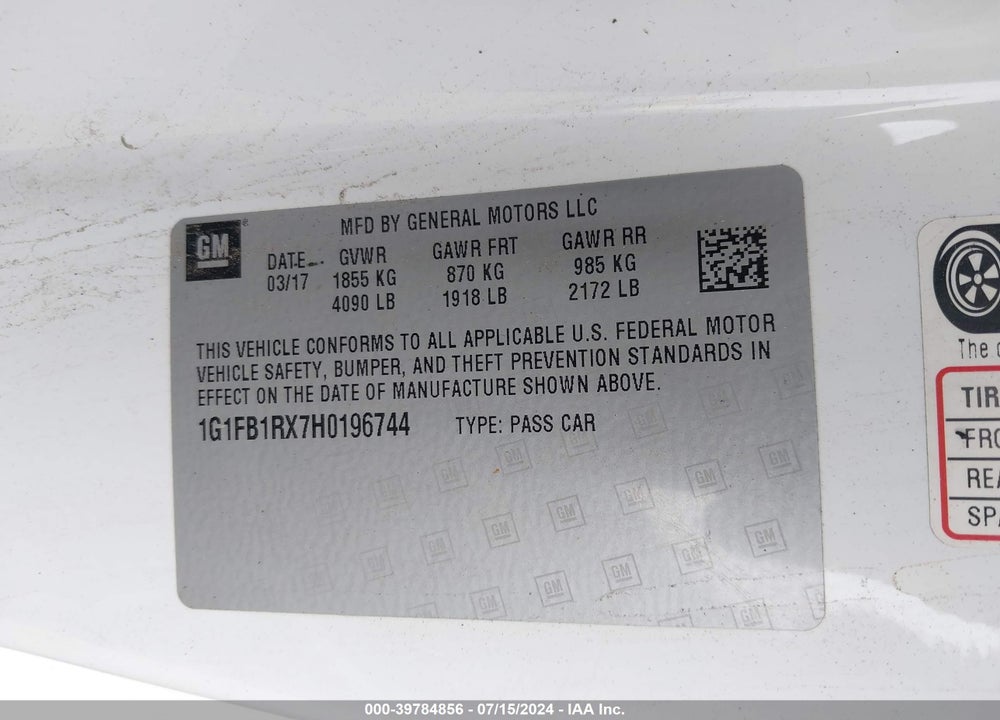 2017 CHEVROLET CAMARO 1LT VIN: 1G1FB1RX7H0196744