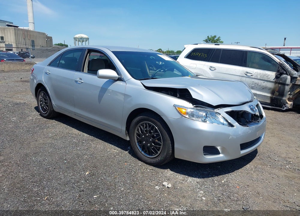 2011 TOYOTA CAMRY LE V6 VIN: 4T1BK3EK2BU117696