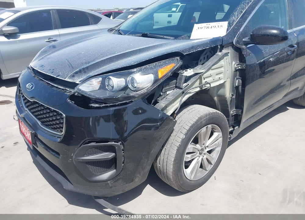 2018 KIA SPORTAGE LX VIN: KNDPM3AC8J7354323