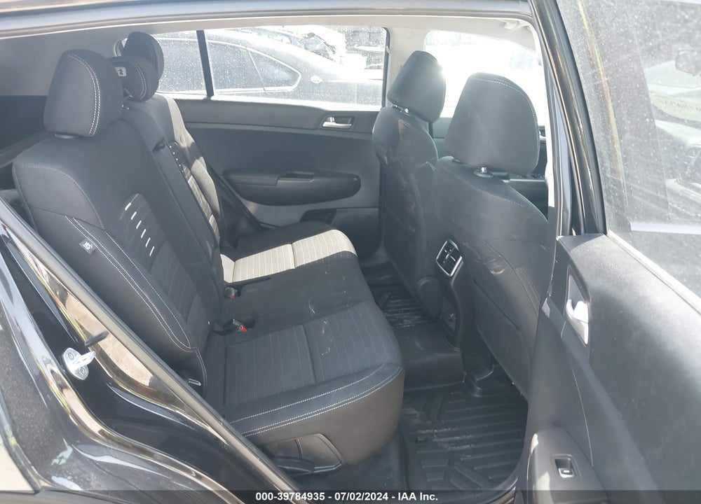 2018 KIA SPORTAGE LX VIN: KNDPM3AC8J7354323
