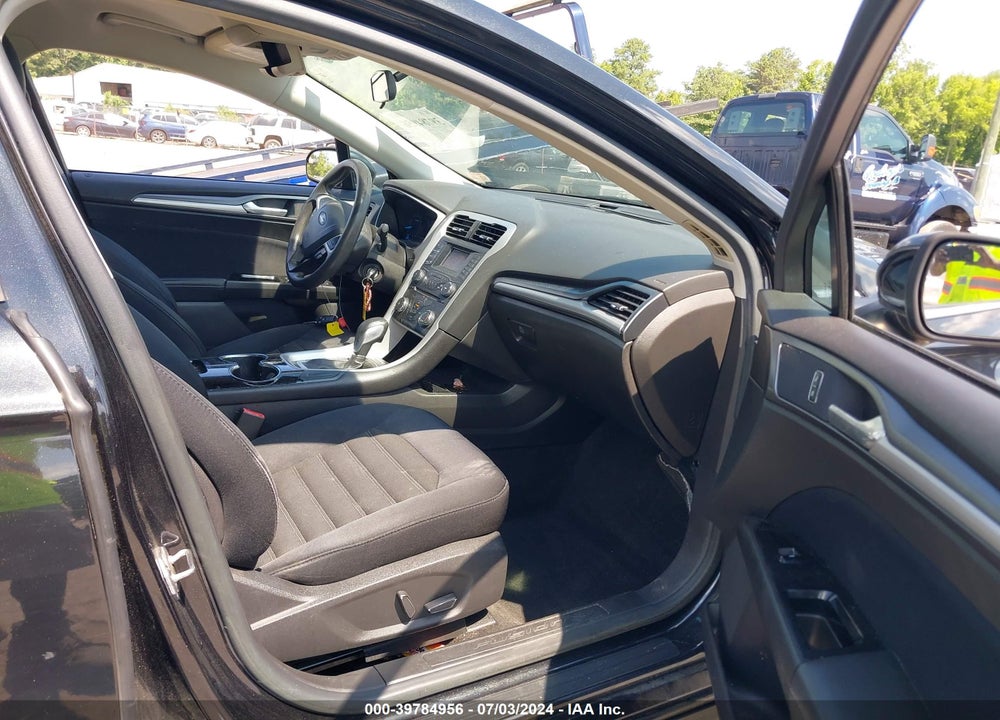 2015 FORD FUSION SE VIN: 3FA6P0HD6FR208945