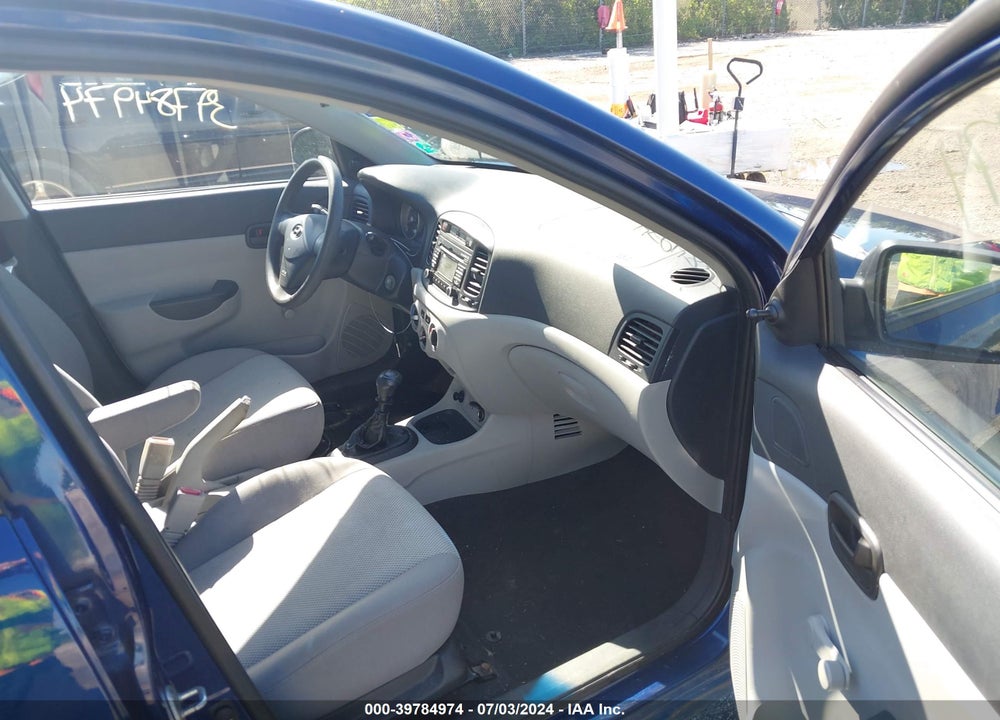 2008 HYUNDAI ACCENT GLS VIN: KMHCN46C98U270884