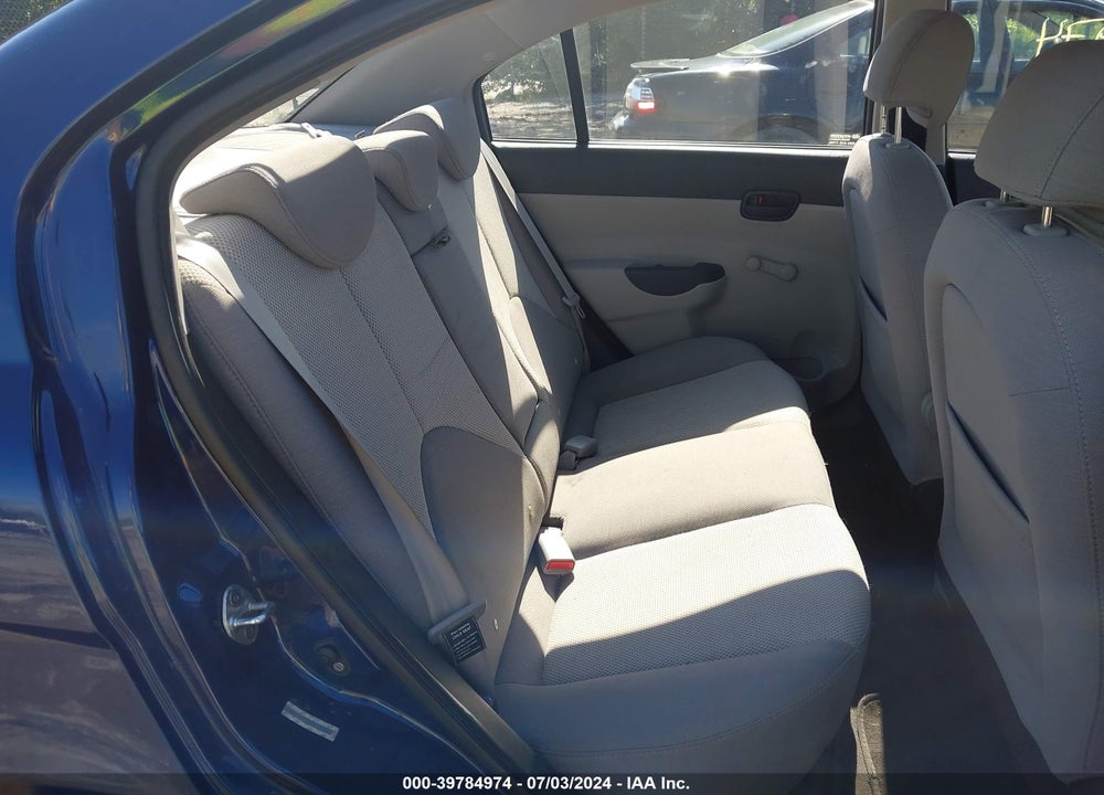 2008 HYUNDAI ACCENT GLS VIN: KMHCN46C98U270884