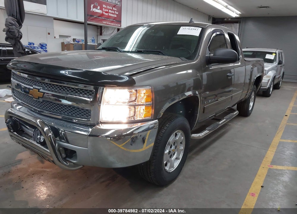 2013 CHEVROLET SILVERADO 1500 LT VIN: 1GCRCSE06DZ248032