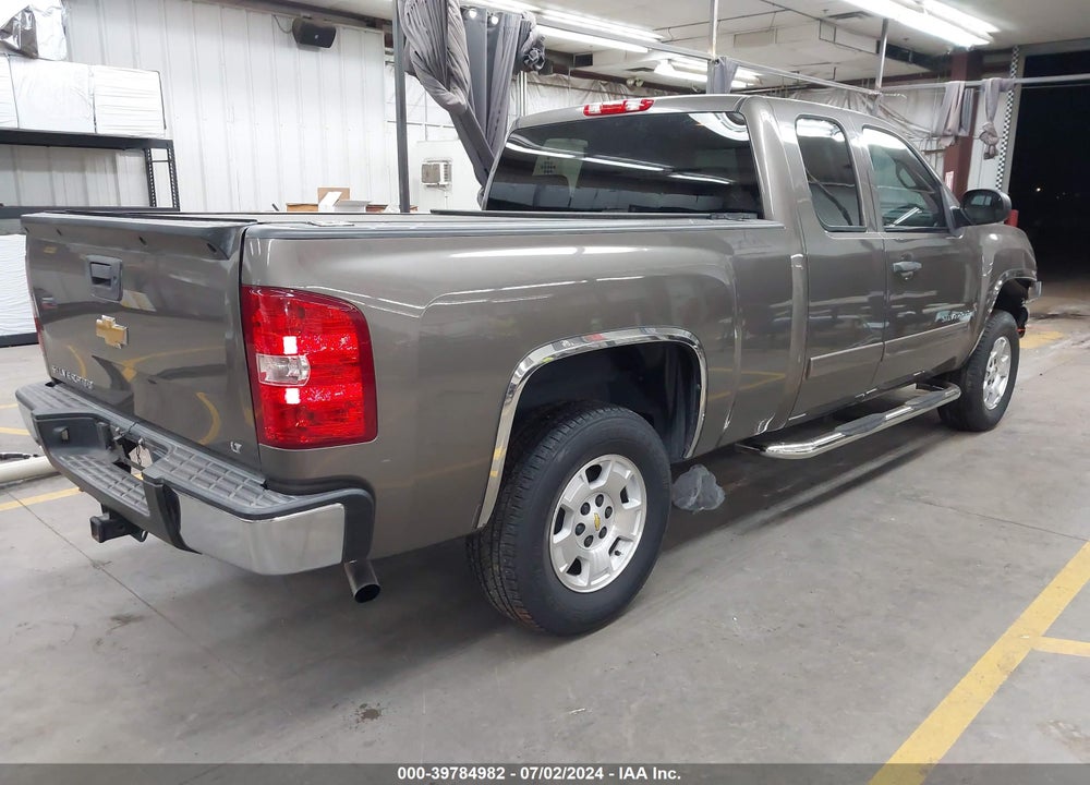 2013 CHEVROLET SILVERADO 1500 LT VIN: 1GCRCSE06DZ248032