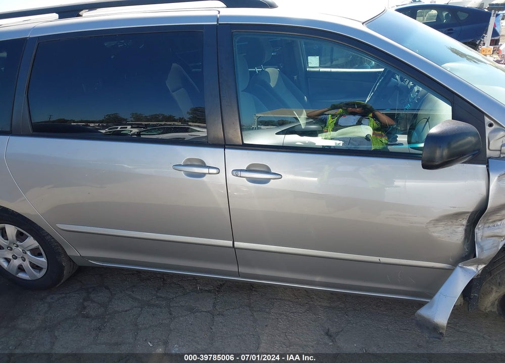 2009 TOYOTA SIENNA LE VIN: 5TDZK23C99S284547