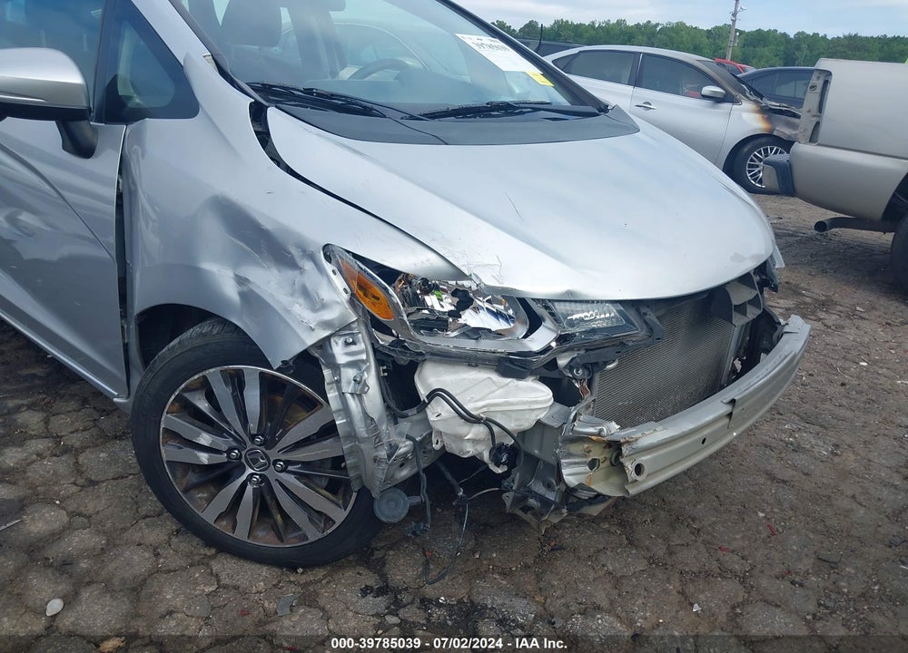 2015 HONDA FIT EX/EX-L VIN: 3HGGK5H82FM724246
