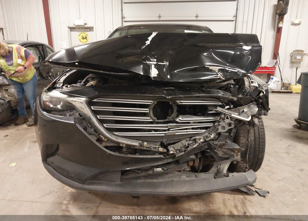 2018 MAZDA CX-9 TOURING VIN: JM3TCBCY5J0227050