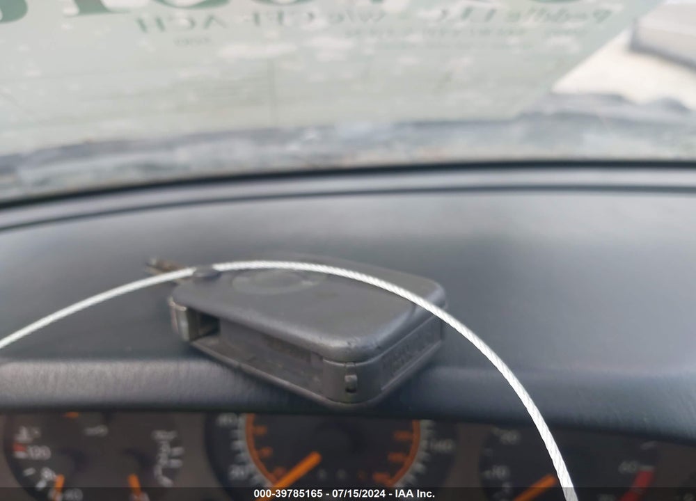 1992 MERCEDES-BENZ 500 SL VIN: WDBFA66E4NF058161