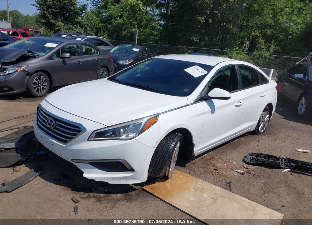 2016 HYUNDAI SONATA SE VIN: 5NPE24AF2GH291382