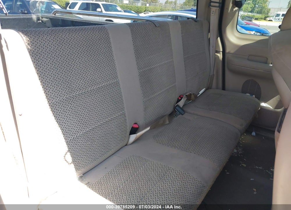 2002 FORD F-150 XL/XLT VIN: 1FTRX17202NB56772