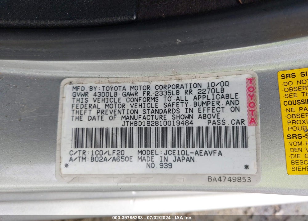 2001 LEXUS IS 300 VIN: JTHBD182810019484