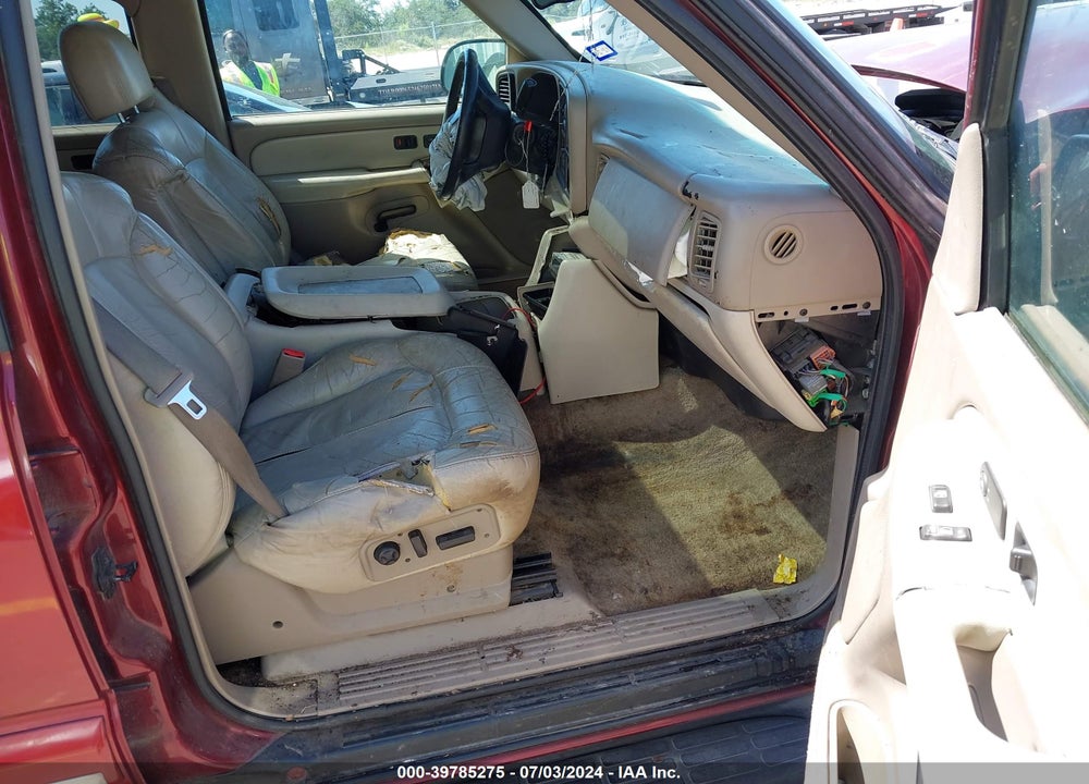 2002 CHEVROLET SUBURBAN 1500 LT VIN: 1GNEC16Z12J194065