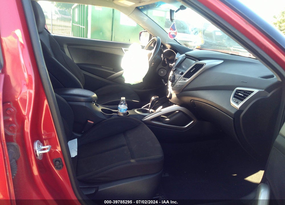 2017 HYUNDAI VELOSTER VIN: KMHTC6AD3HU306358
