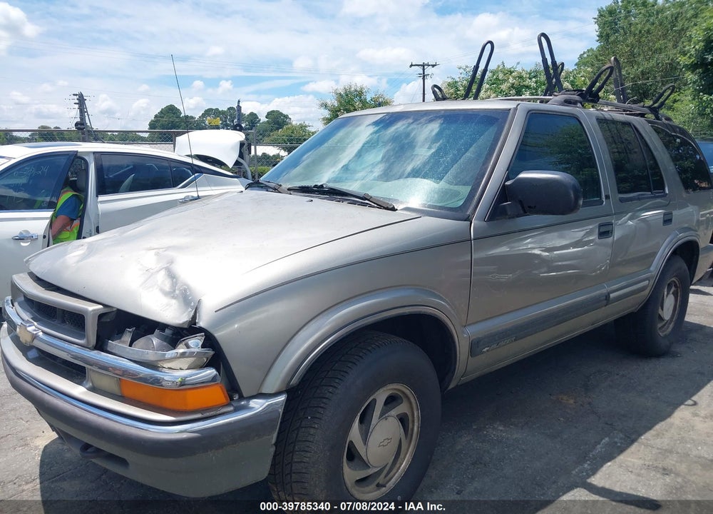 2000 CHEVROLET BLAZER LT VIN: 1GNDT13W2Y2351742