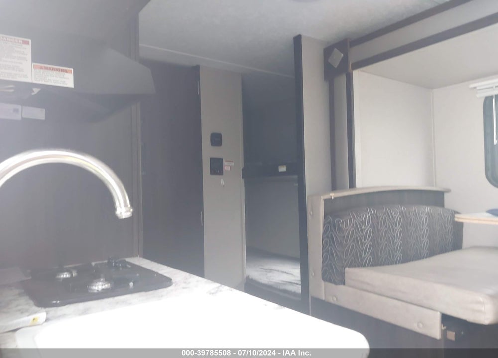 2019 KEYSTONE COACH KEYSTONE VIN: 4YDT17614KW105561