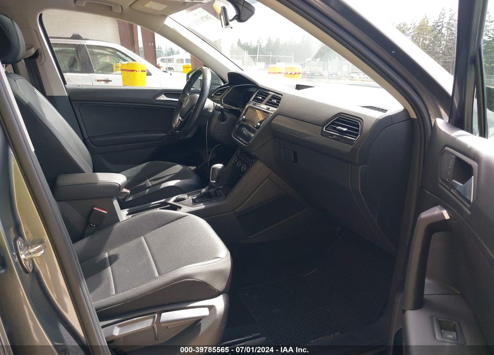2019 VOLKSWAGEN TIGUAN 2.0T SE/2.0T SEL/2.0T SEL R-LINE/2.0T SEL R-LINE BLACK VIN: 3VV2B7AX7KM013417