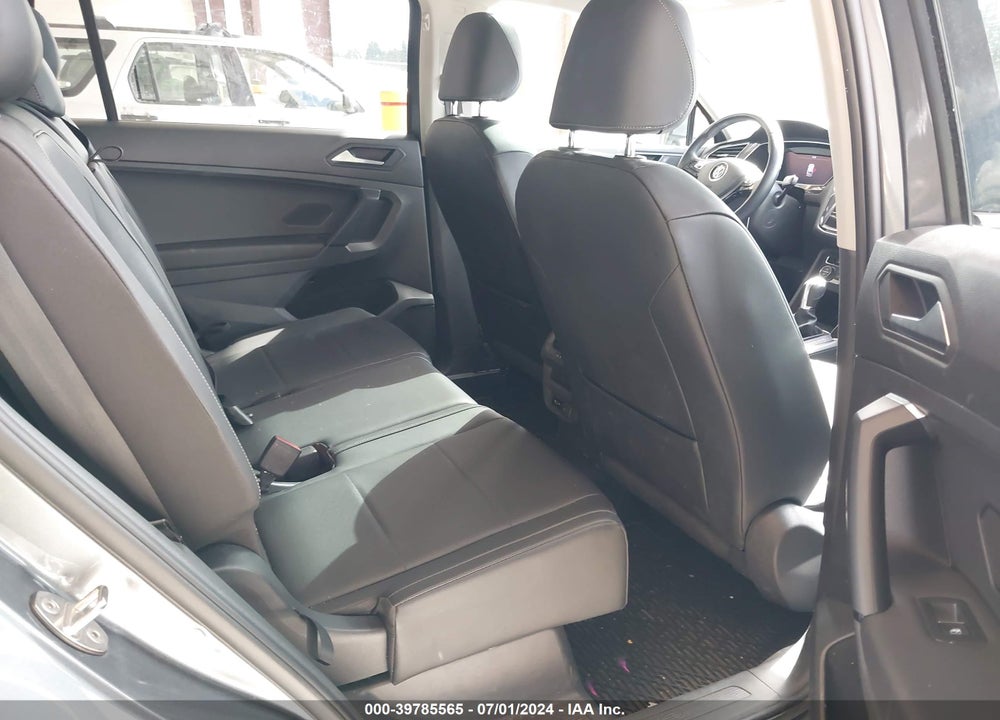 2019 VOLKSWAGEN TIGUAN 2.0T SE/2.0T SEL/2.0T SEL R-LINE/2.0T SEL R-LINE BLACK VIN: 3VV2B7AX7KM013417