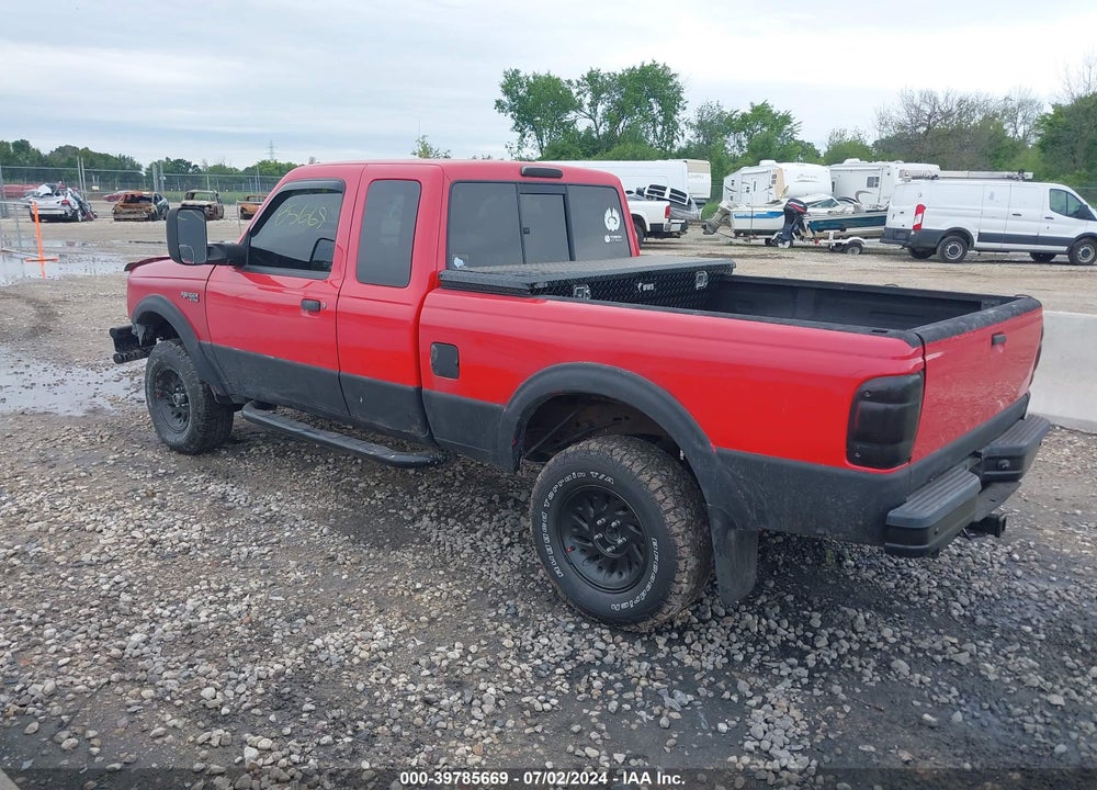 2000 FORD RANGER XLT VIN: 1FTZR15XXYPA21823