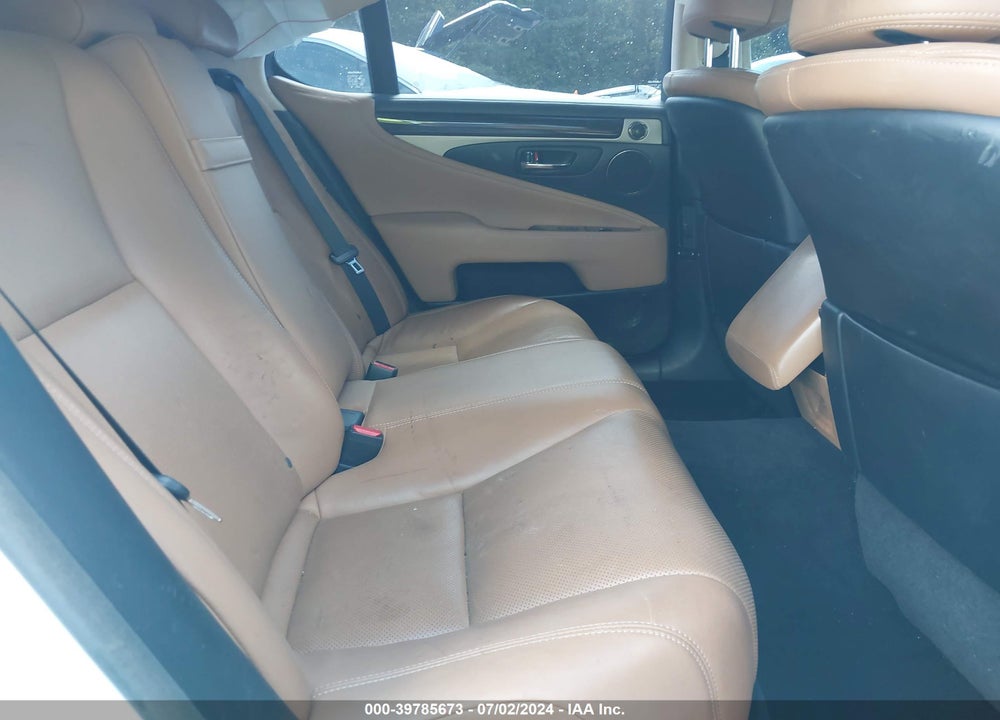 2016 LEXUS LS 460 VIN: JTHBL5EF2G5140203