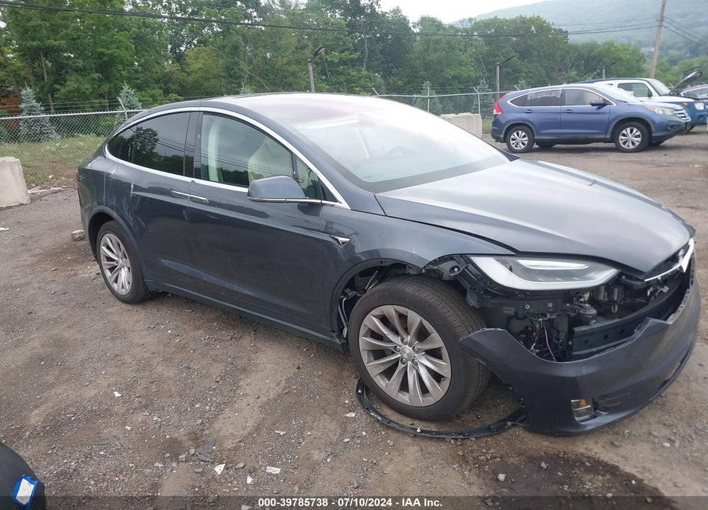 2017 TESLA MODEL X 100D/75D/90D VIN: 5YJXCBE27HF029682