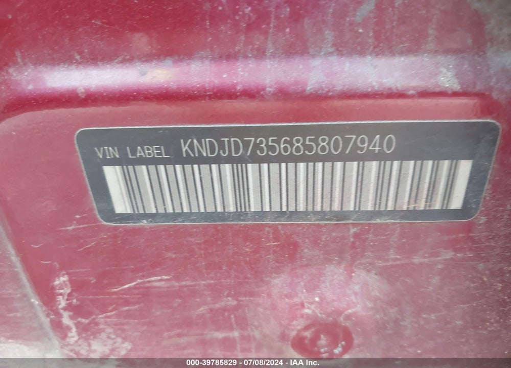 2008 KIA SORENTO VIN: KNDJD735685807940