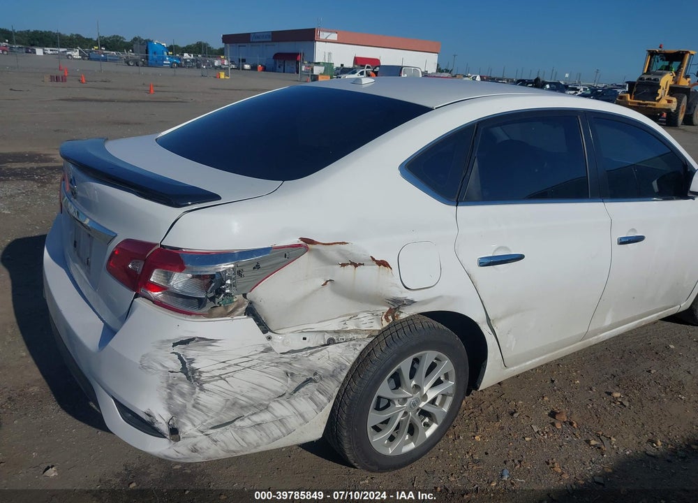 2018 NISSAN SENTRA SV VIN: 3N1AB7AP7JY324379
