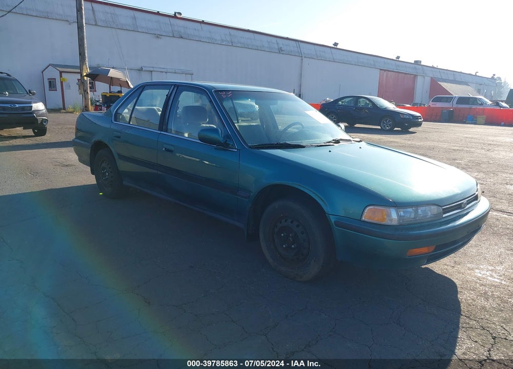 1992 HONDA ACCORD LX VIN: 1HGCB7656NA213234