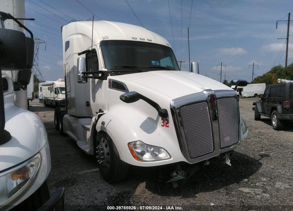 2020 KENWORTH T680 VIN: 1XKYDP9X3LJ311120