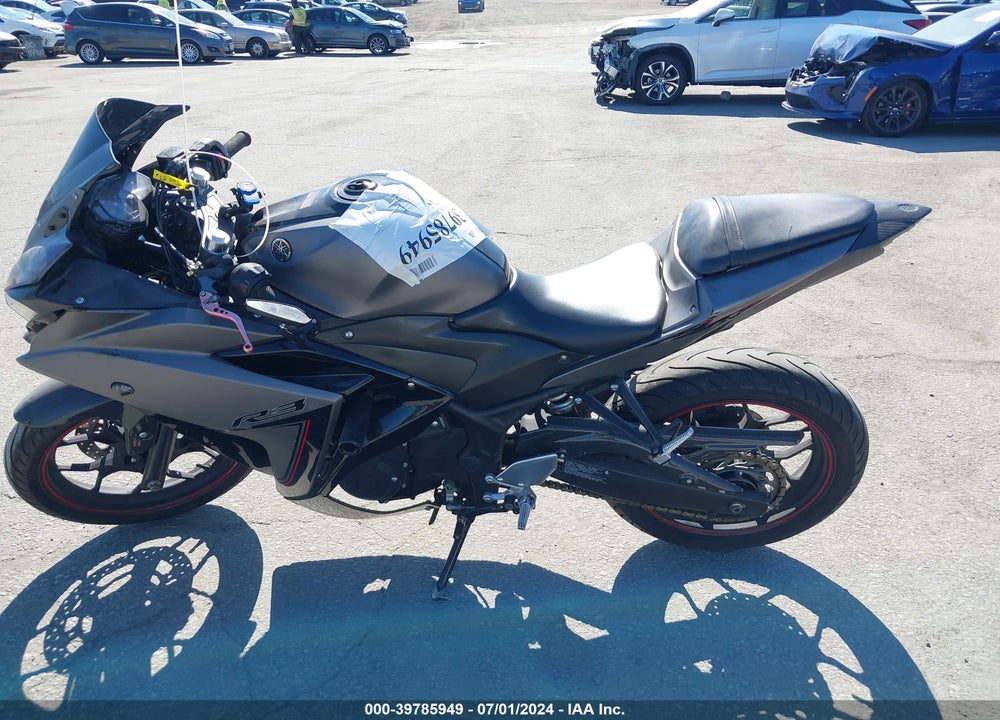 2016 YAMAHA YZFR3 VIN: MH3RH06Y3GK013242