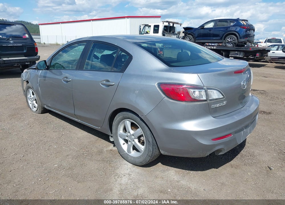 2013 MAZDA 3 I SPORT VIN: JM1BL1UP8D1782190