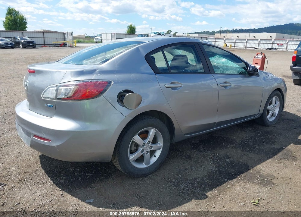 2013 MAZDA 3 I SPORT VIN: JM1BL1UP8D1782190