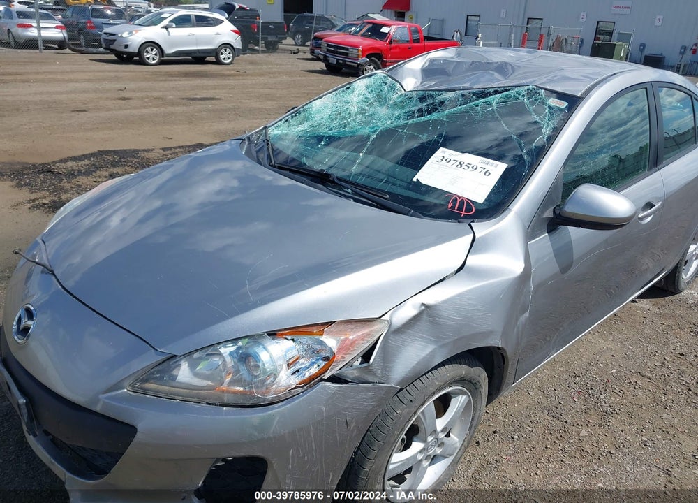 2013 MAZDA 3 I SPORT VIN: JM1BL1UP8D1782190