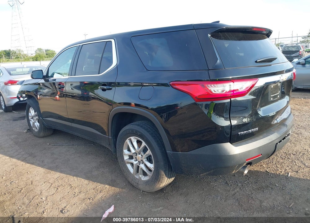 2018 CHEVROLET TRAVERSE LS VIN: 1GNERFKW2JJ251606