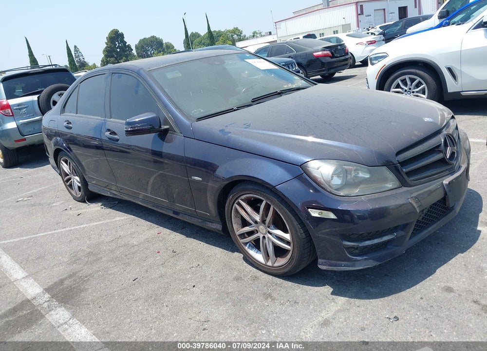 2012 MERCEDES-BENZ C 250 LUXURY/SPORT VIN: WDDGF4HB6CR229847