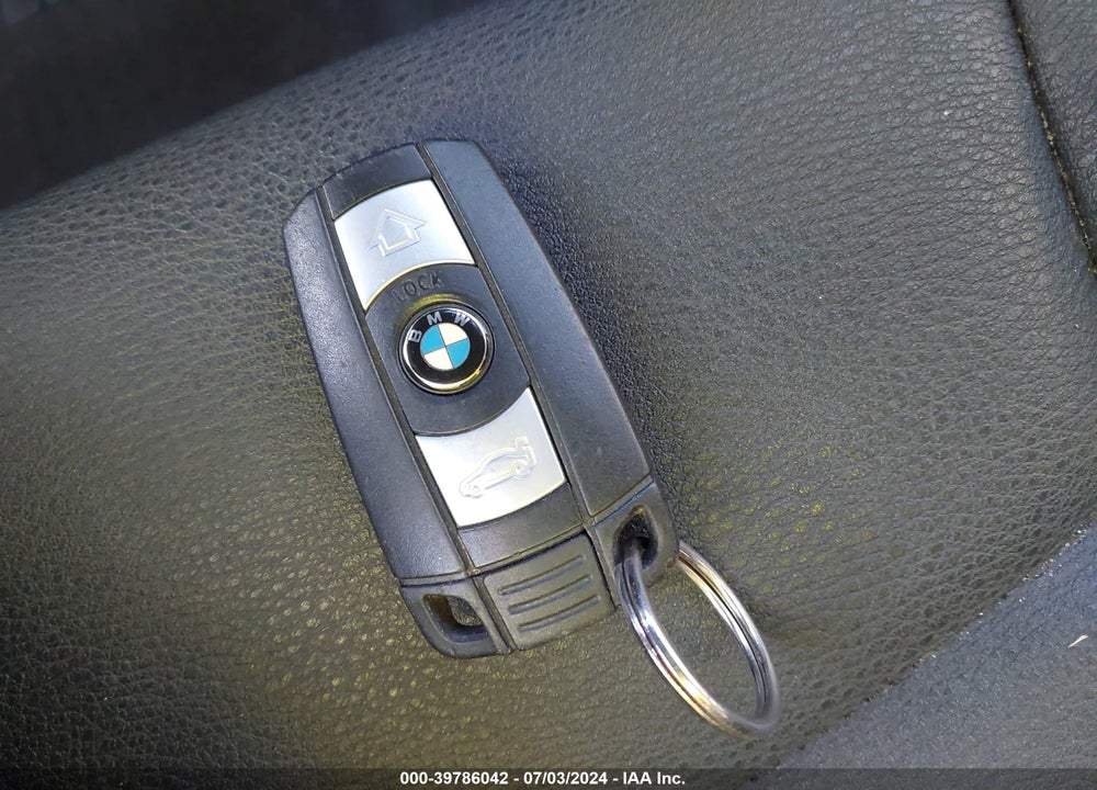 2013 BMW X1 XDRIVE28I VIN: WBAVL1C52DVR85188