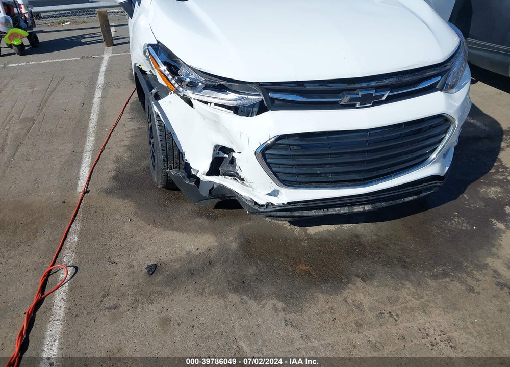 2022 CHEVROLET TRAX FWD LT VIN: KL7CJLSM1NB569346
