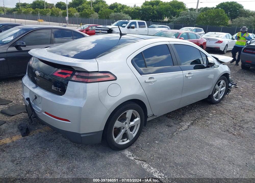 2012 CHEVROLET VOLT VIN: 1G1RA6E44CU127889