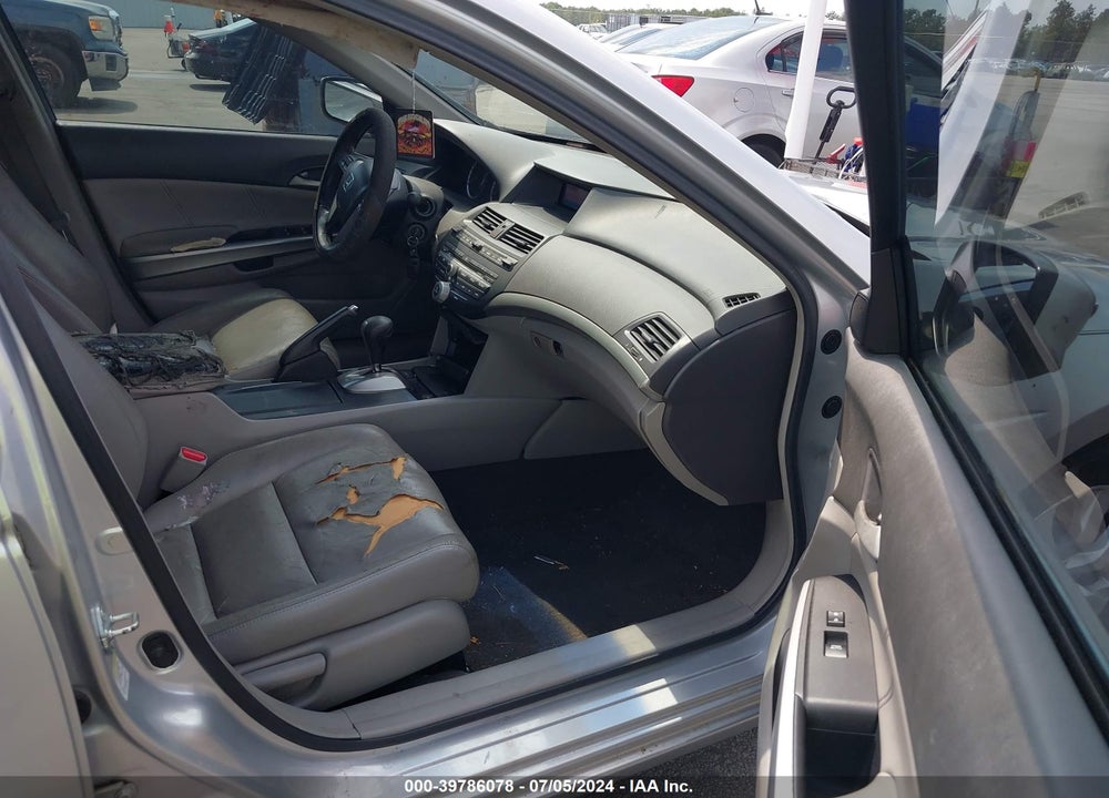 2009 HONDA ACCORD 2.4 EX-L VIN: 1HGCP26889A087110