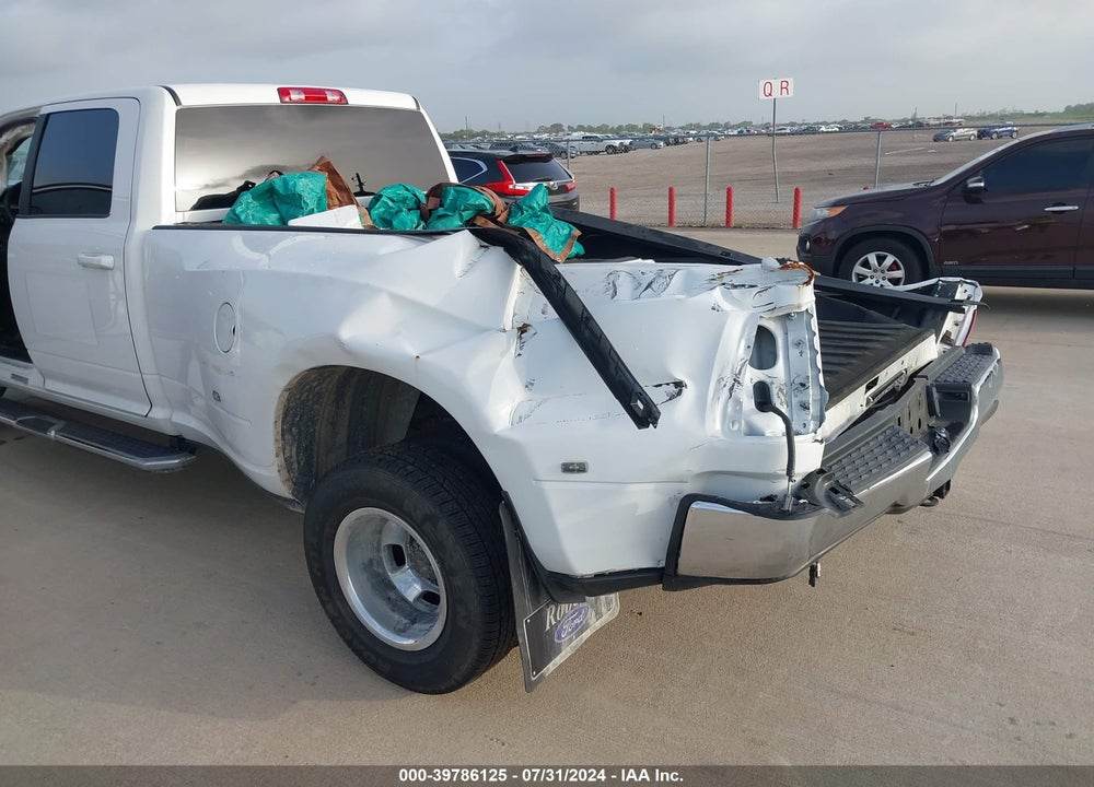 2021 RAM 3500 BIG HORN  4X4 8' BOX VIN: 3C63RRHL2MG549083