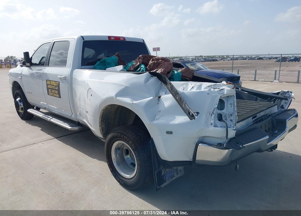2021 RAM 3500 BIG HORN  4X4 8' BOX VIN: 3C63RRHL2MG549083